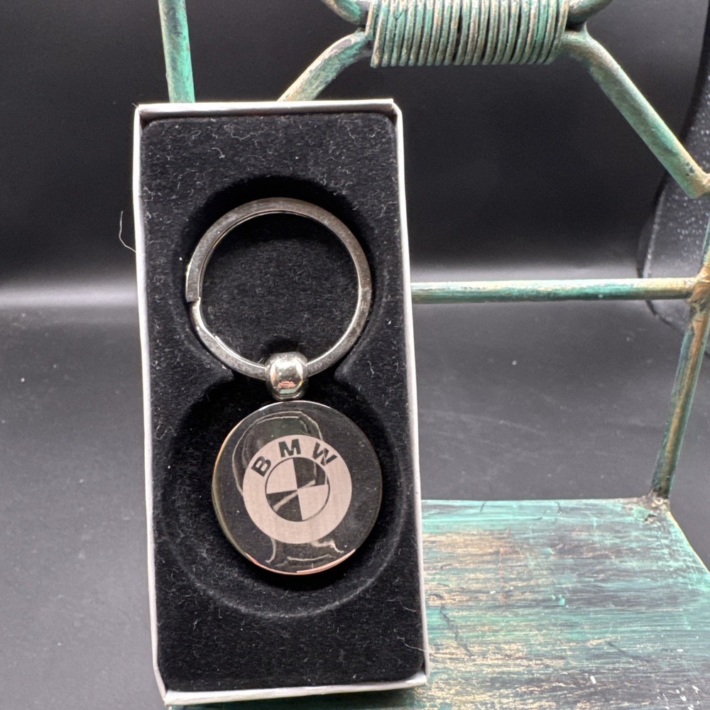VINTAGE 🇺🇸 FOREIGN CARS "BMW"DEALERSHIP Keychain/keyring